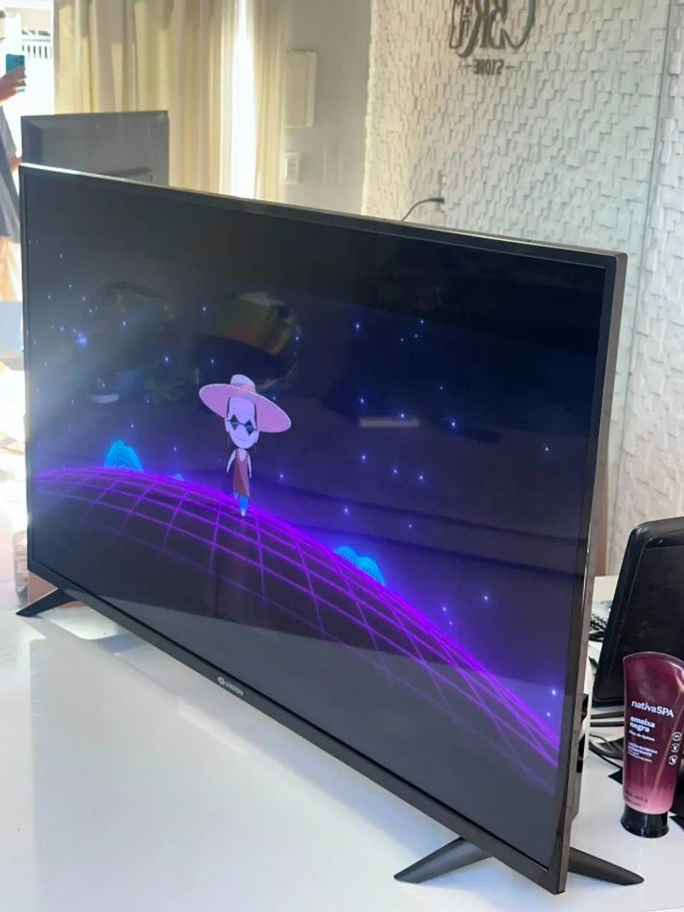 Smart TV 43" Vizzion Full HD - Impecável, funcionando 100% ? - Foto 3