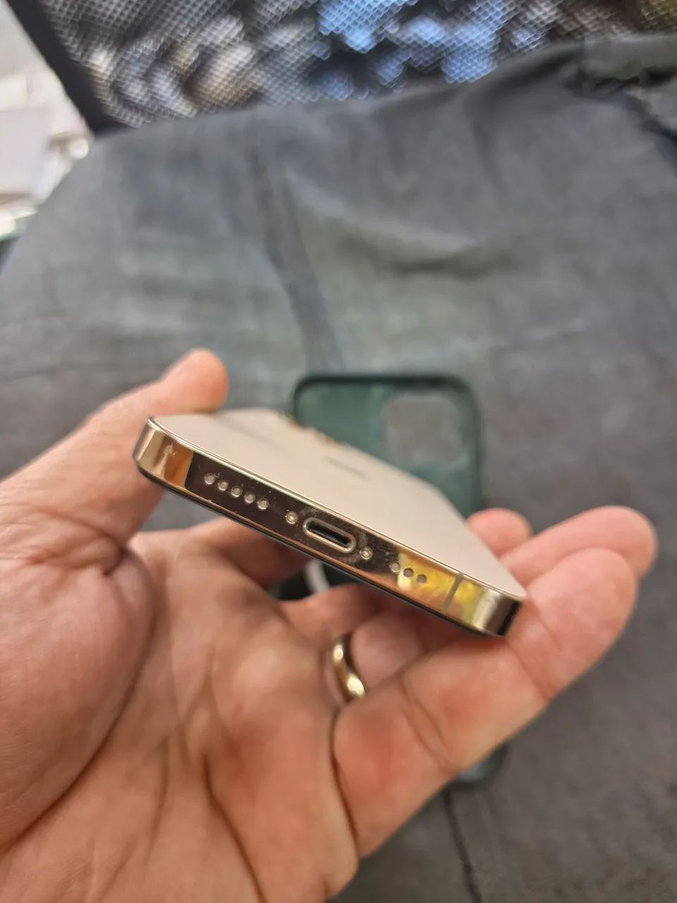 iPhone 12 Pro Dourado.  - Foto 3