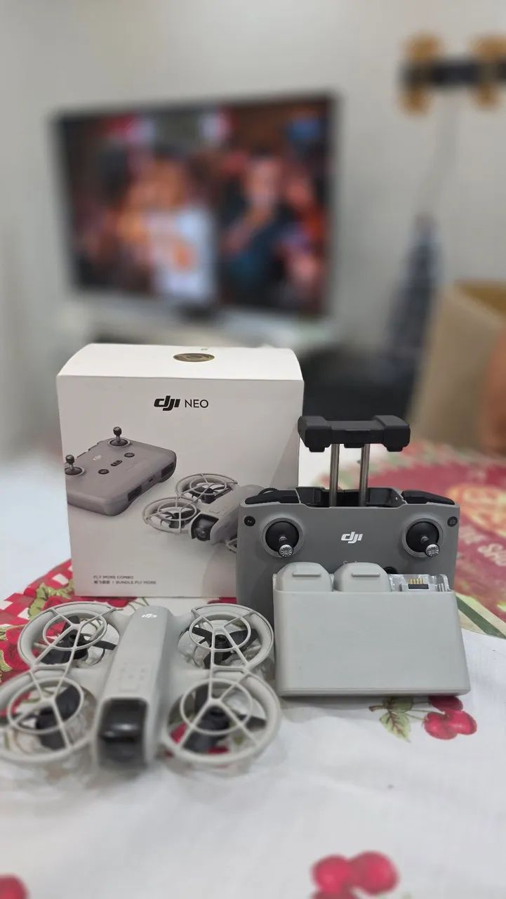 DRONE DJI NEO FLY MORE COMBO - Foto 2