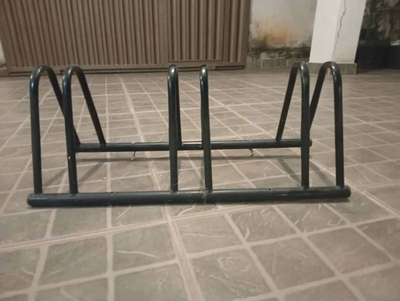 Suporte de bicicleta chão 3 vagas