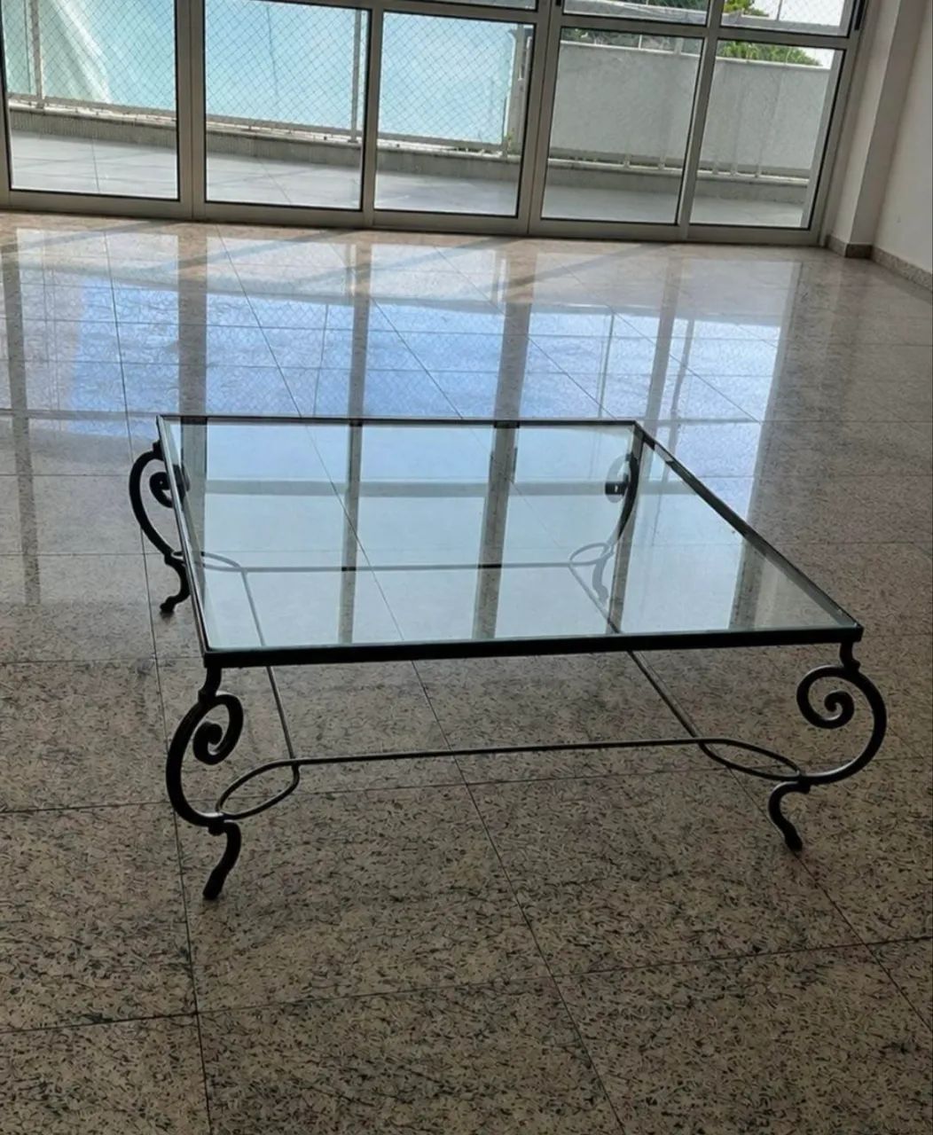 Mesa de centro inglesa - excelente estado