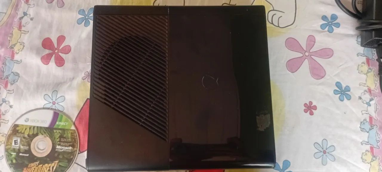 Xbox 360 Super Slim + Kinect + 4 Controles + Jogos - Foto 5