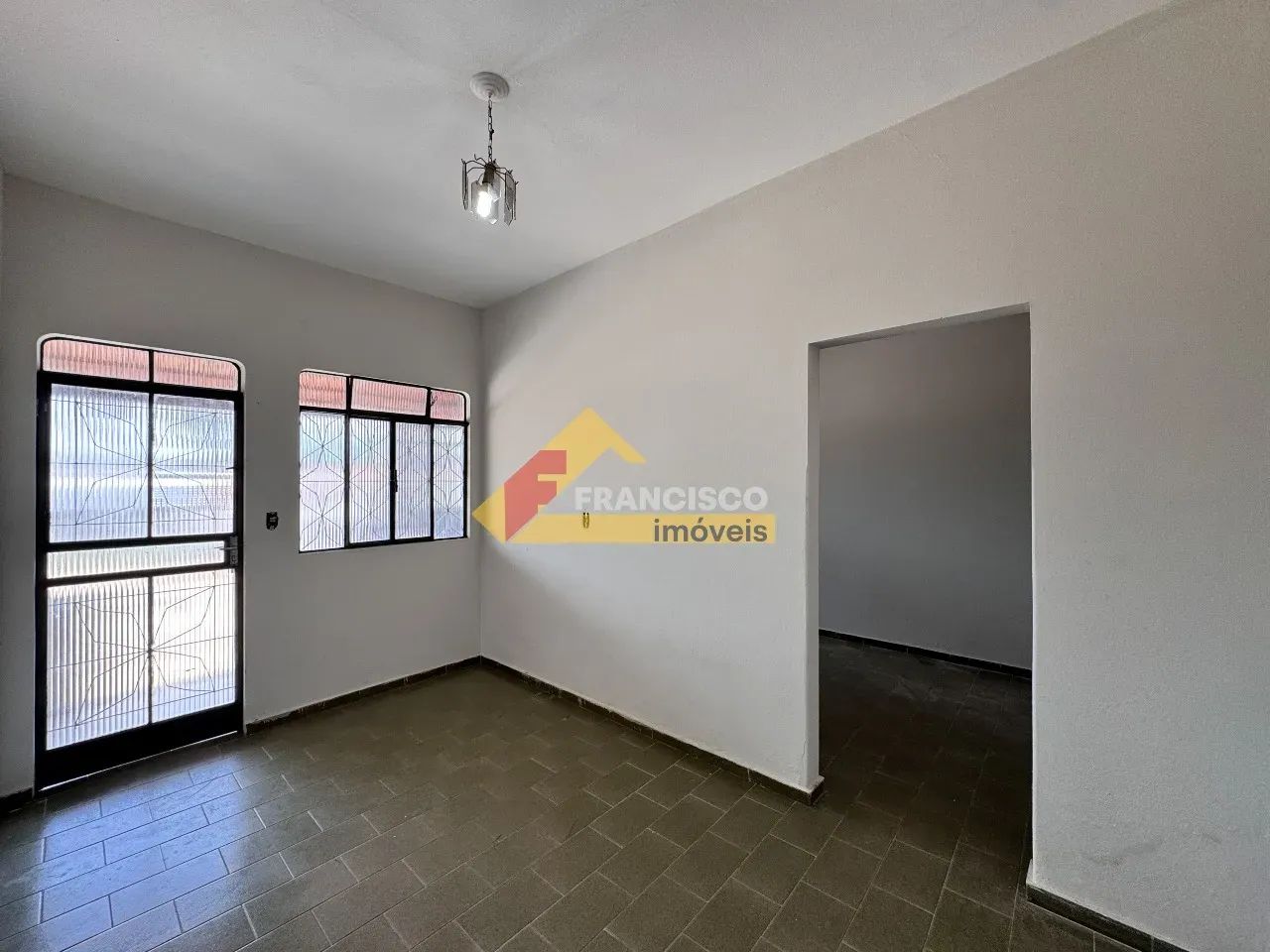 Casa Comercial para aluguel, 2 quartos, 5 vagas, São José - Divinópolis/MG - Foto 3