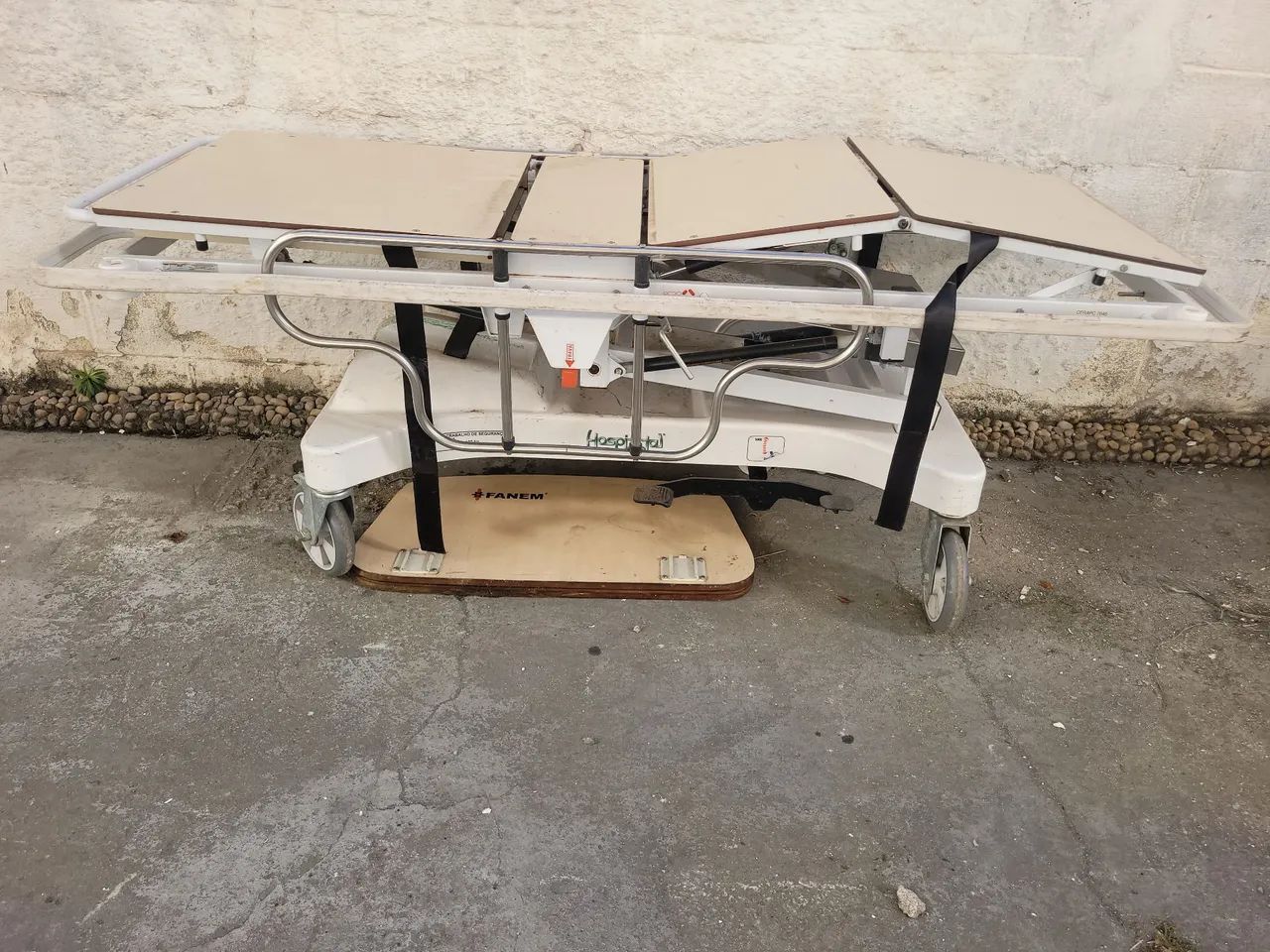 Cama hospitalar Hidráulica Com grades de segurança  - Foto 3