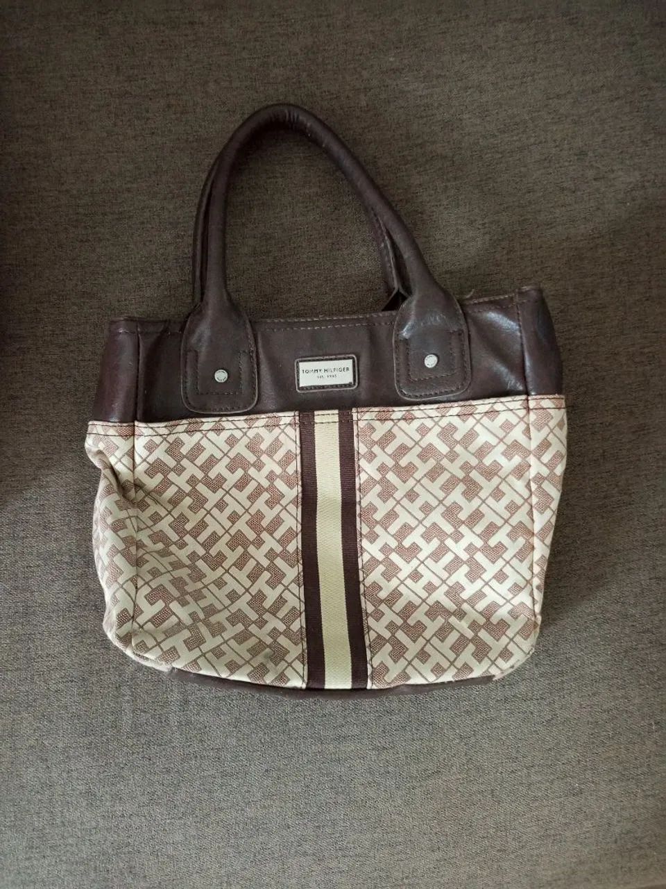 Bolsa Tommy Hilfiger Feminina - Elegante e Sofisticada à Venda