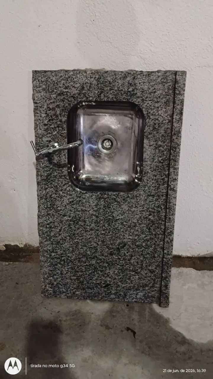 Pia de mármore 1 metro