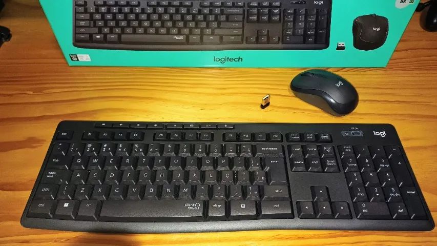 Kit Teclado + Mouse Logitech MK295 Silent Sem Fio