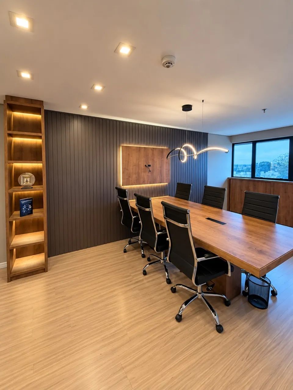SALA COMERCIAL MOBILIADA E COMPLETA. PRONTA PARA USO - Foto 5