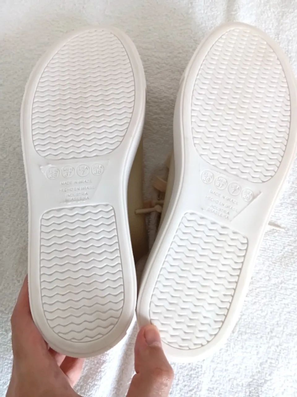 Tênis Mr. Cat Couro Cadarço Basic Off White (Novo) - Foto 5