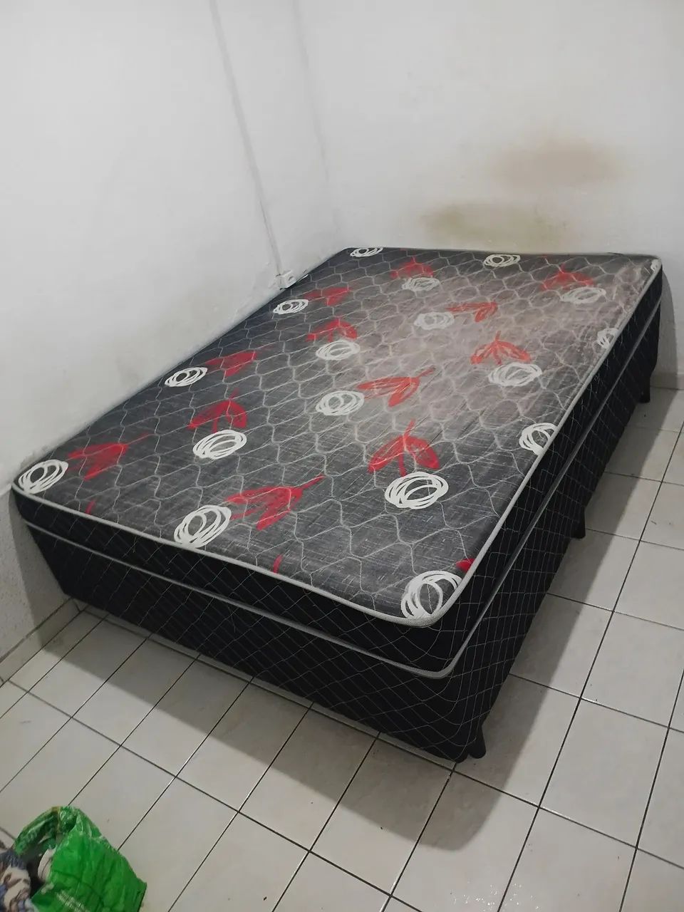 Cama box de casal conjugada 