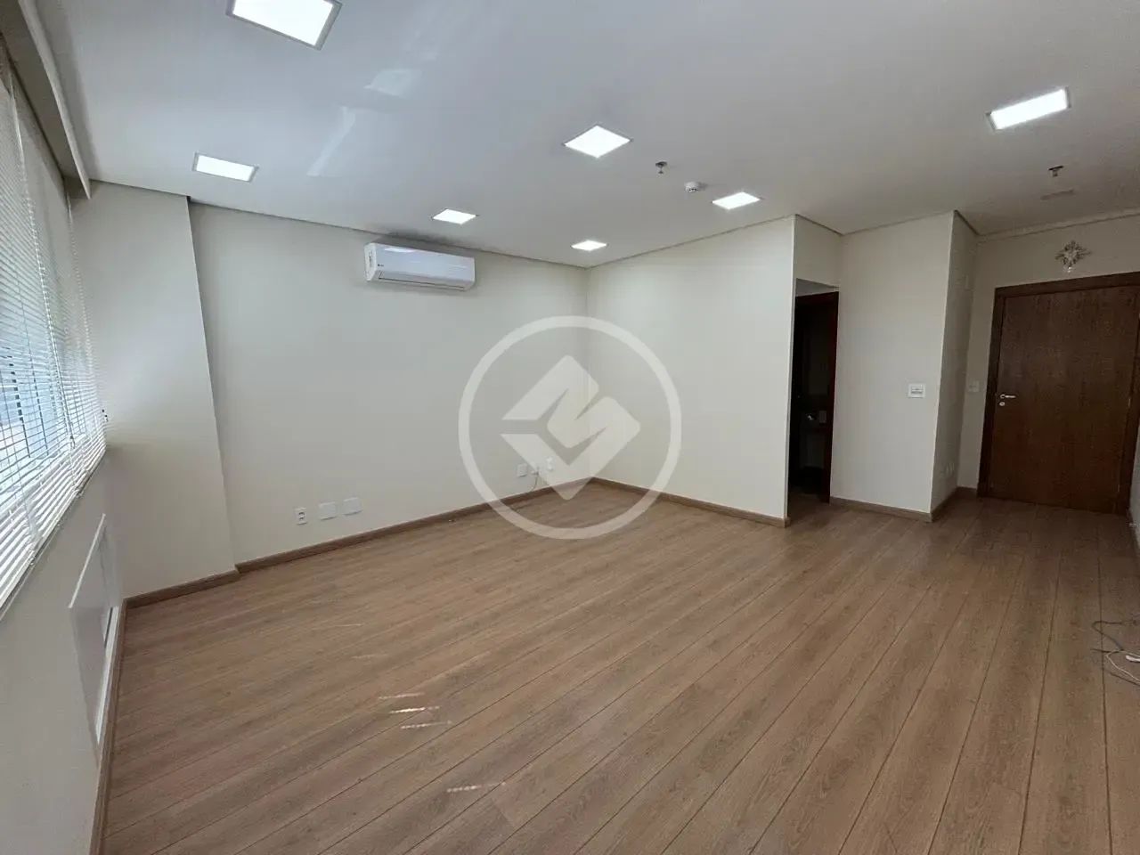 SALA COMERCIAL codigo: 324560