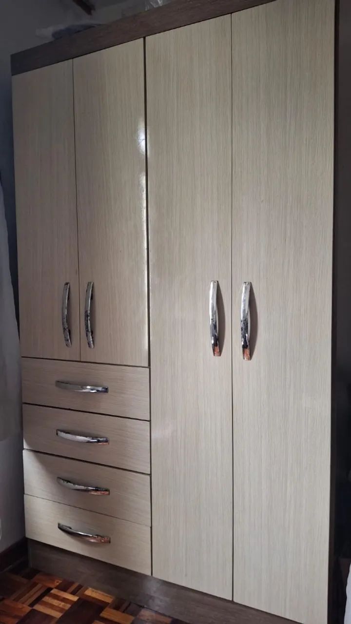 Guarda roupa