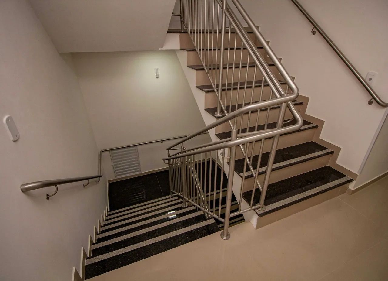 Alugo sala comercial e apartamento de 2 quartos direto com proprietário  - Foto 2