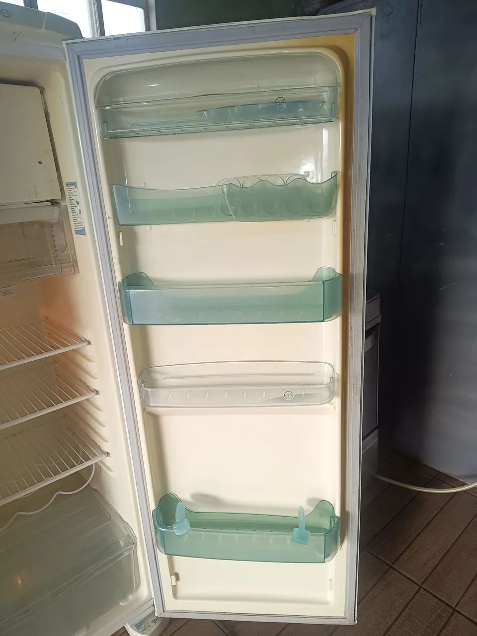 Geladeira degelo funcionando perfeitamente entrega a combinar  - Foto 5