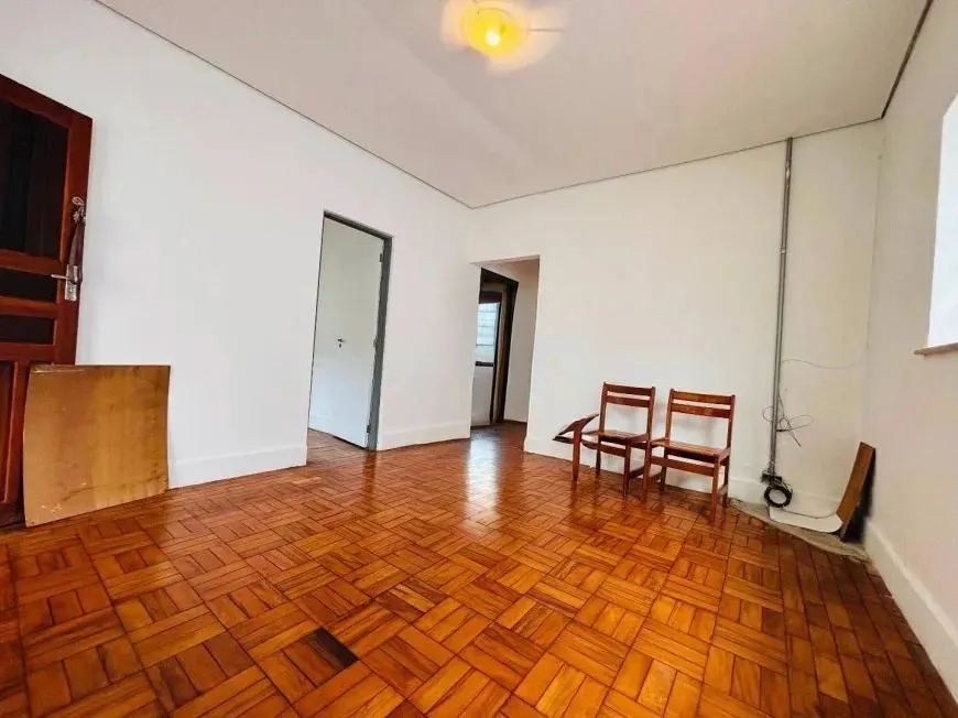 Charme, espaço e uma localização privilegiada! - Foto 5