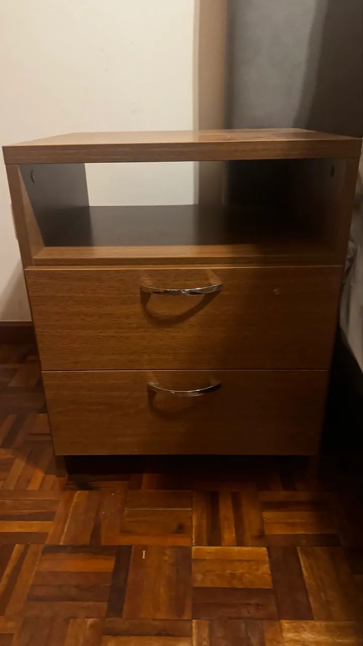 Criado mudo 