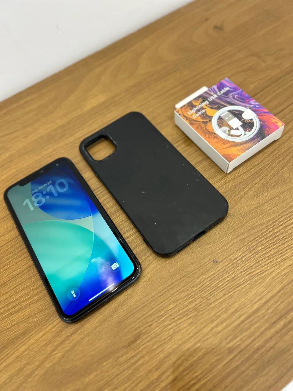 iPhone 11 - 64gb