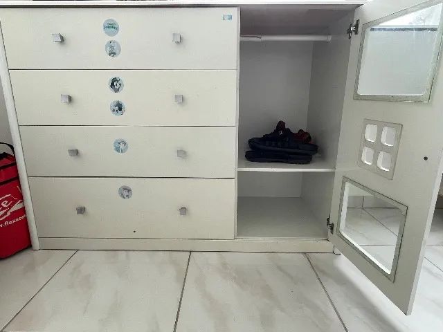 Roupeiro e cômoda para quarto infantil - Foto 4