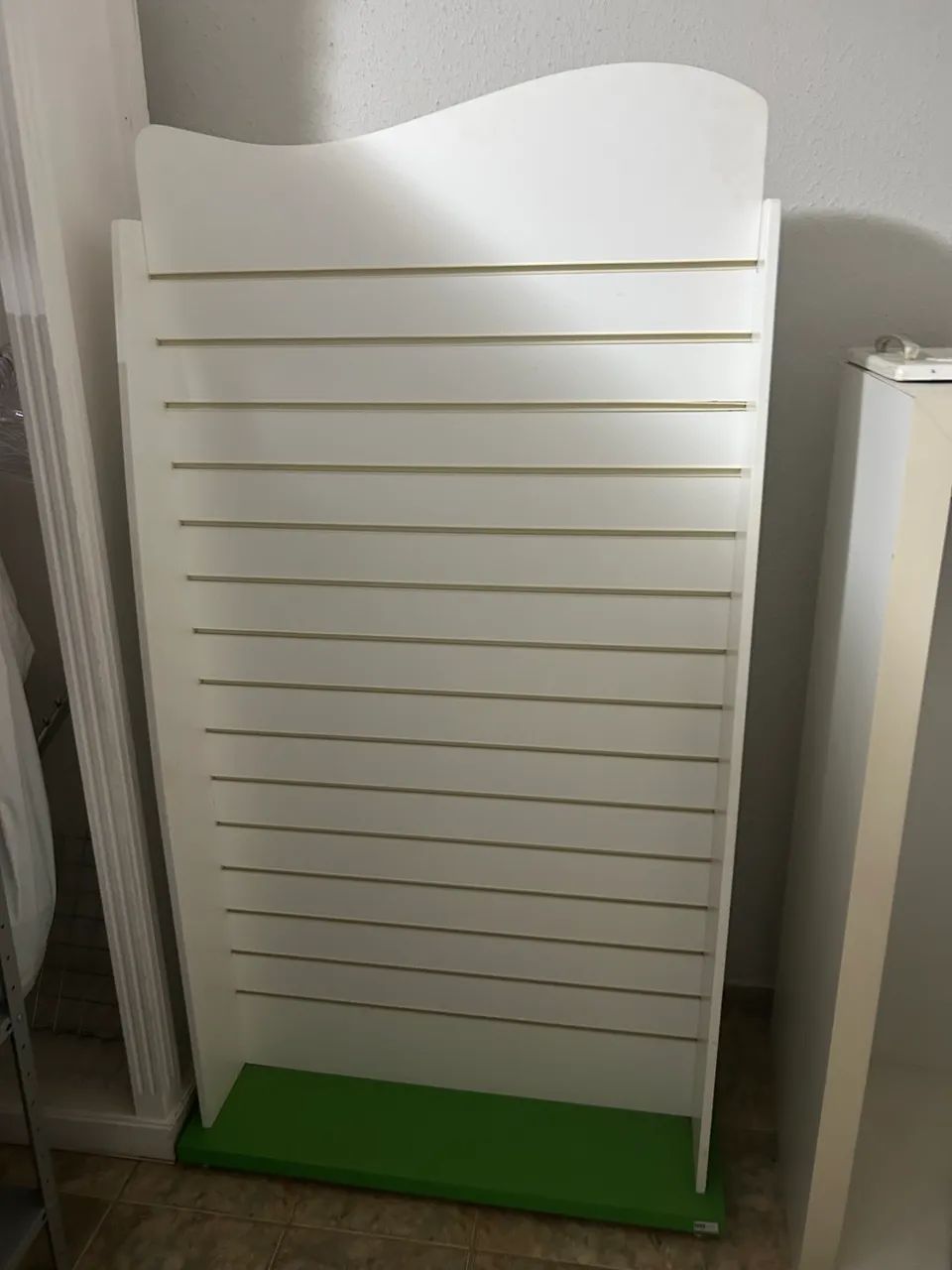 Gôndola De Chão, Dupla Face. 1,65m A X 88cm L