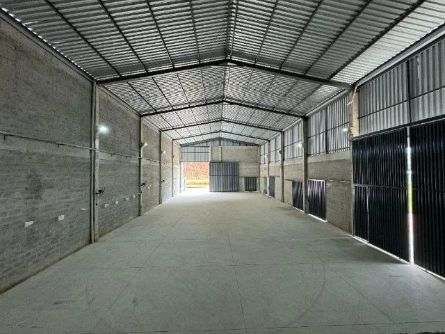 Alugo Galpão com 620m² e 05 Docas no Polo Industrial Princesa do Norte - Colatina/ES - Foto 2