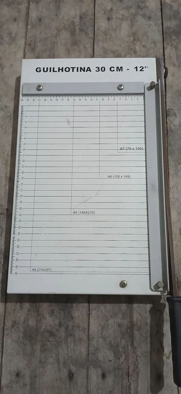 Guilhotina de papel - Foto 2