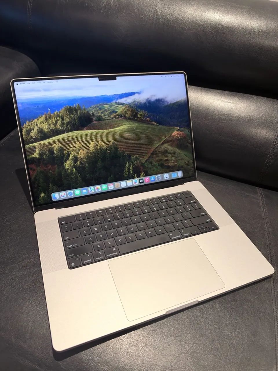 MacBook Pro 16 polegadas M2 16gb 512gb
