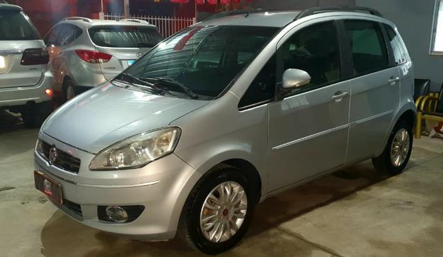 Fiat Idea Attractive 1.4 4P * F.I.N.A.N.C.I.O A D.I.F.E.R.E.N.Ç.A