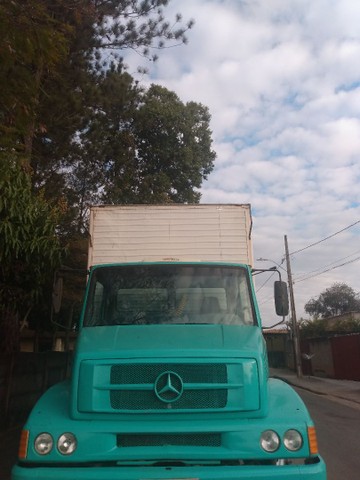 CAMINHÃO BAÚ TRUK TL *