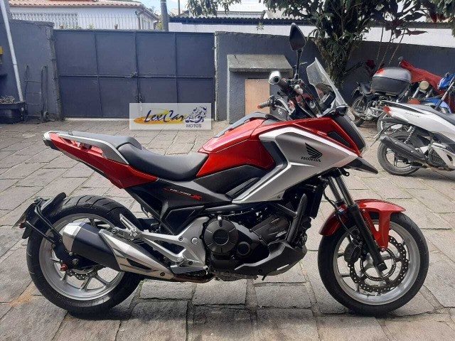 HONDA NC 750X VERMELHA 2018