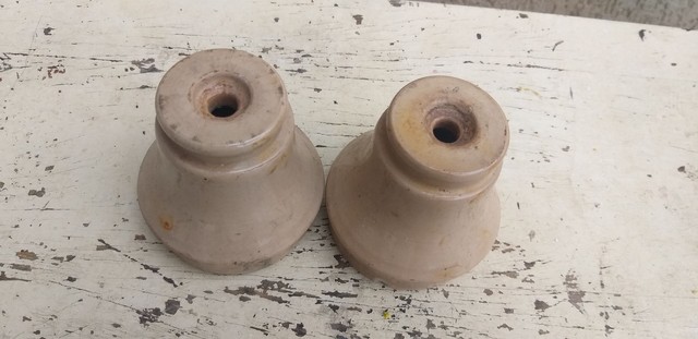 2 pés de porcelana geladeira fogão antigo antiguidade 