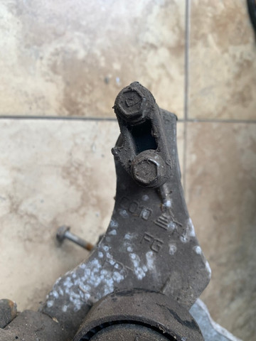 Suporte alternador/compressor ar fiat palio/strada/siena original - Foto 3