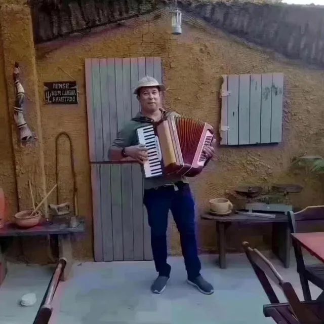 AULAS DE MÚSICA PARA CRIANÇAS E ADULTOS ?