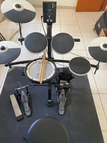Vendo Bateria Eletrônica - Marca: Roland - Modelo: TD1K - Foto 2