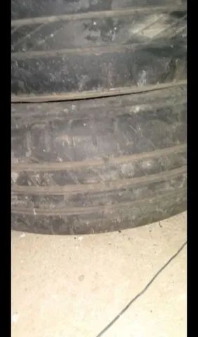 Vende-se estes pneus aro 14 estão bons 