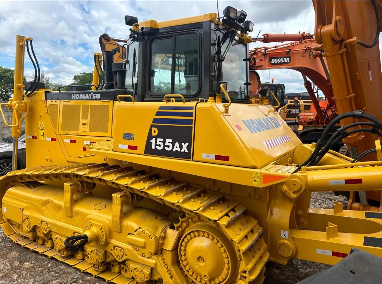 Trator de Esteira komatsu D155AX ano 2020 com 7000 horas, em MG