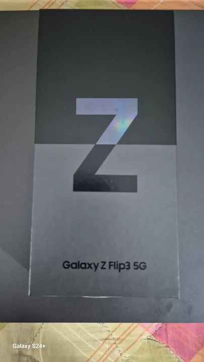 Caixa Z Flip 3