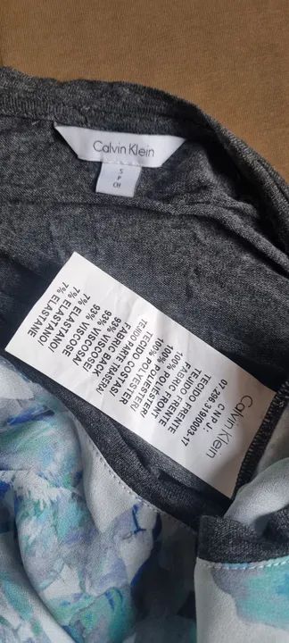 Camiseta calvin klein,  sem uso, p - Foto 4