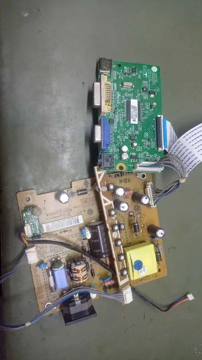 Placa Principal + Fonte LG Flatron E2241v  Eax63523305(0)