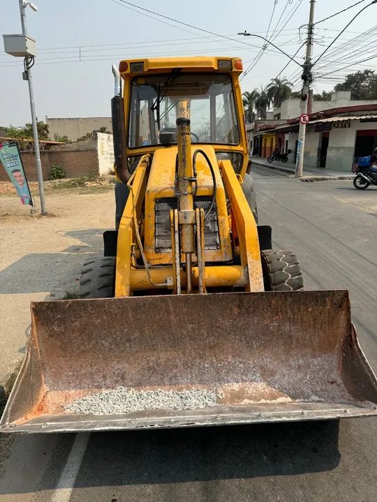 Retroescavadeira Randon RK 406 4+4  - Foto 4