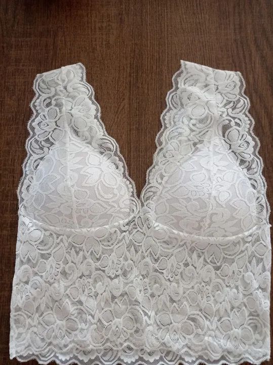 Top em renda branco - Foto 2