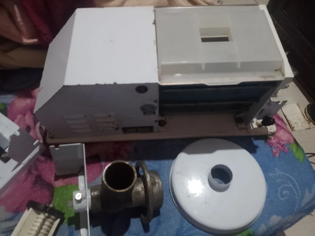 Vendo panificadora elétrica completa