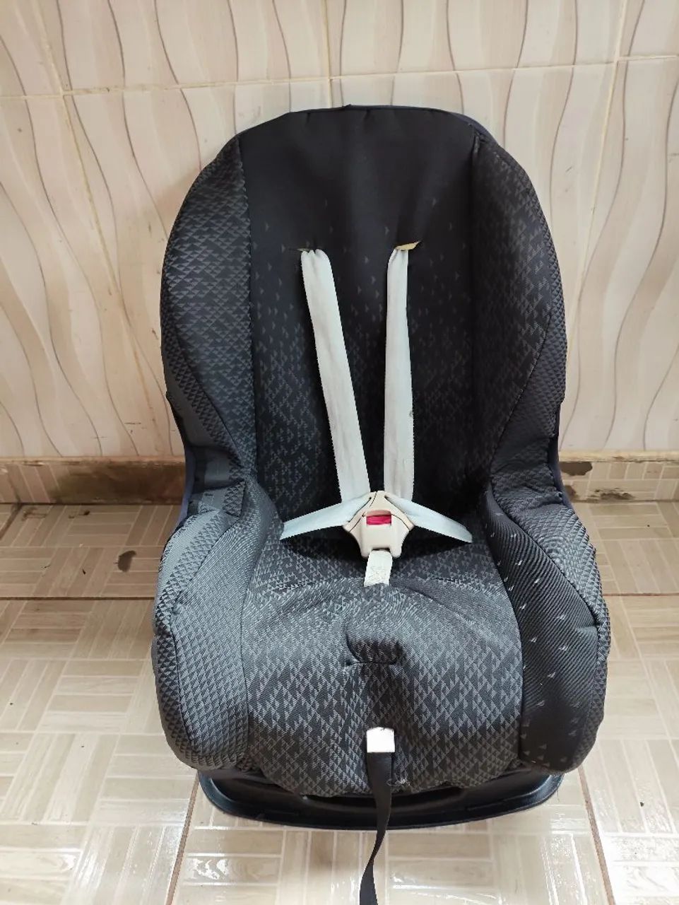 Cadeirinhas para carro - Crianças de 0 a25 kg até 6 anos com base elevatória  - Foto 2