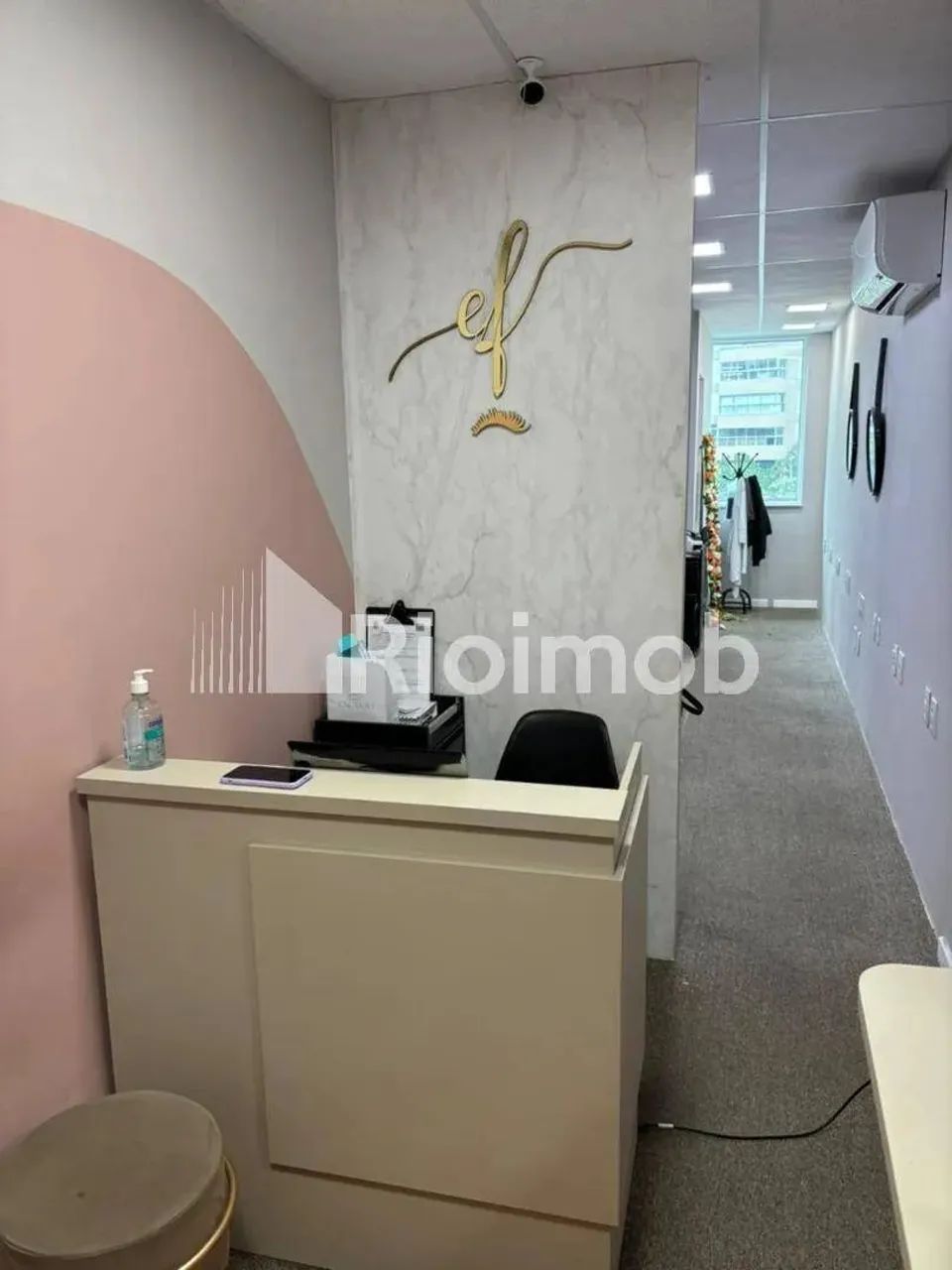 Sala Comercial para Venda com 33 m² em São Conrado.