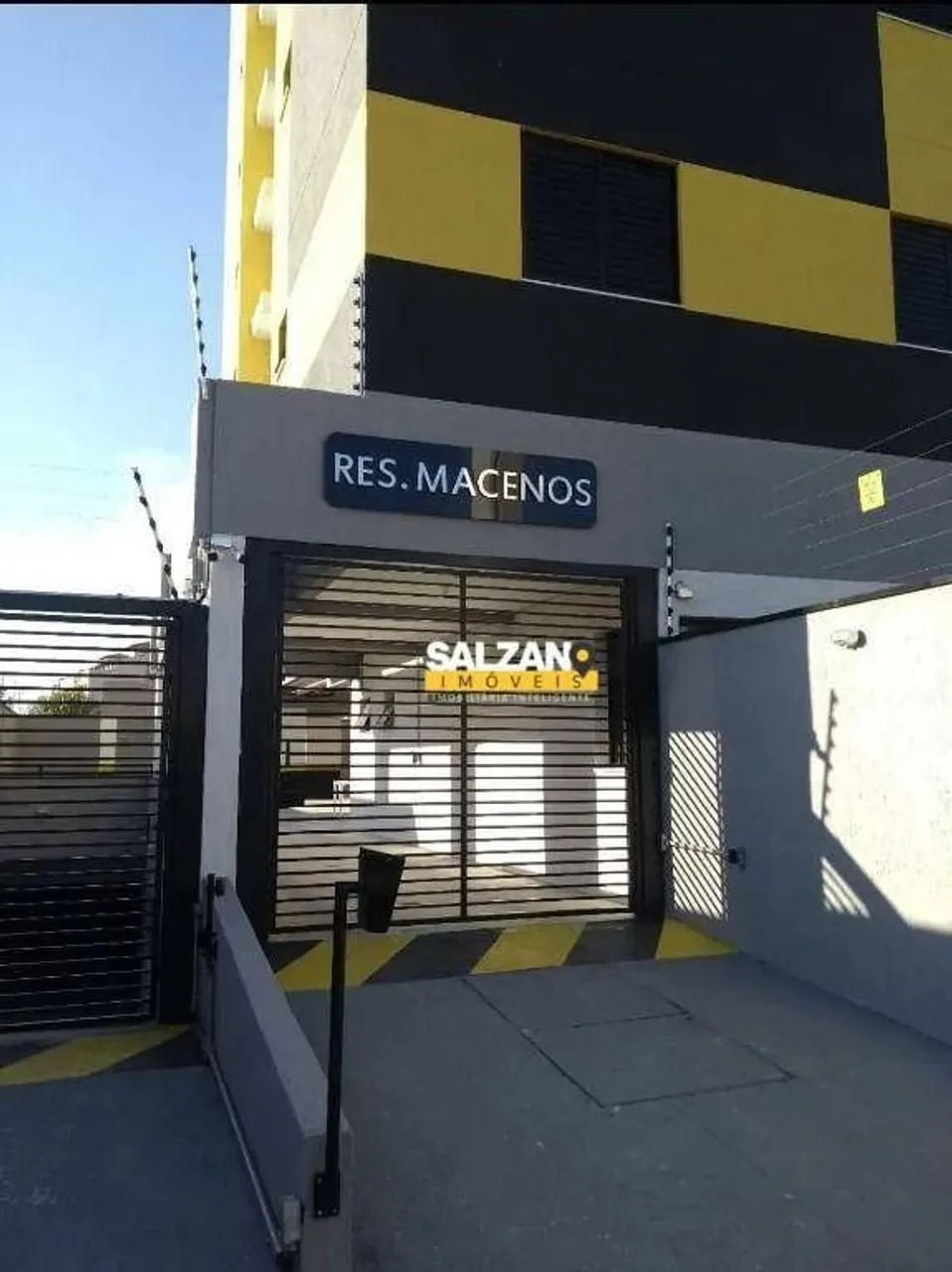 Apartamento com 2 dormitórios à venda, 76 m² por R$ 410.000,00 - Edifício Macenos - Taubat