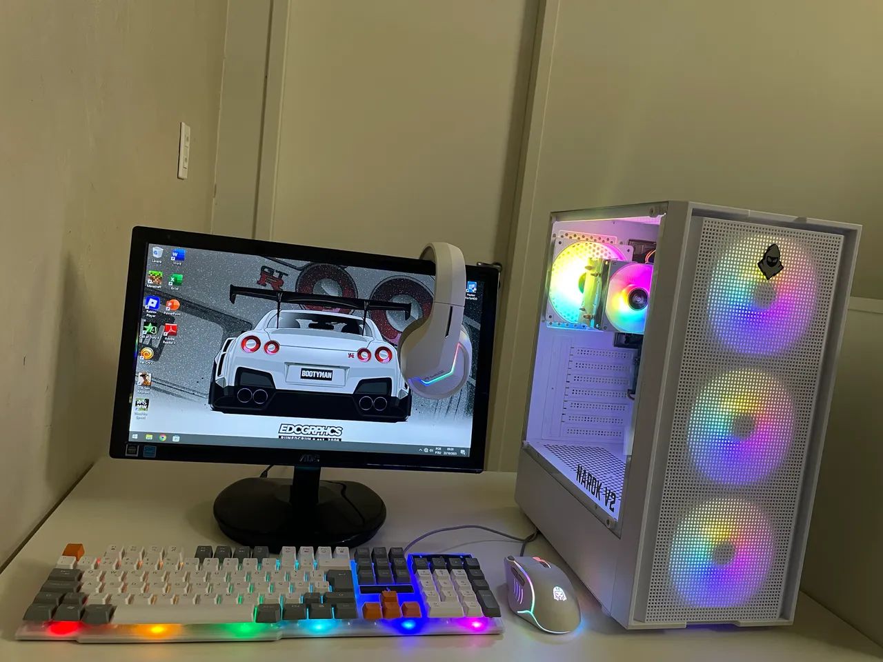 Beautiful Complete Computer with Games64168571051138120