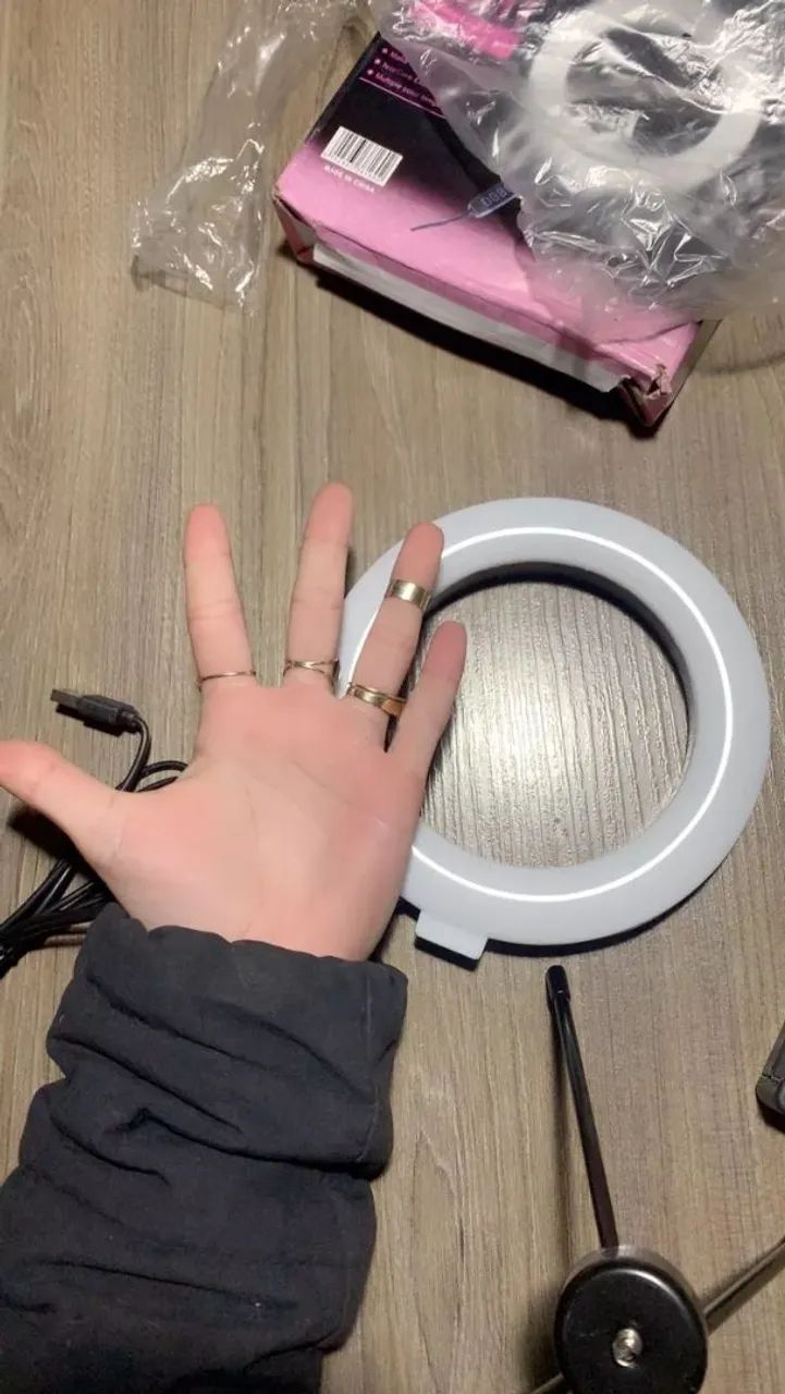 Ring Light Led Mesa Iluminador Pequena Tripé 6 Polegada 16 Centímetros Promoção!!! - Foto 4
