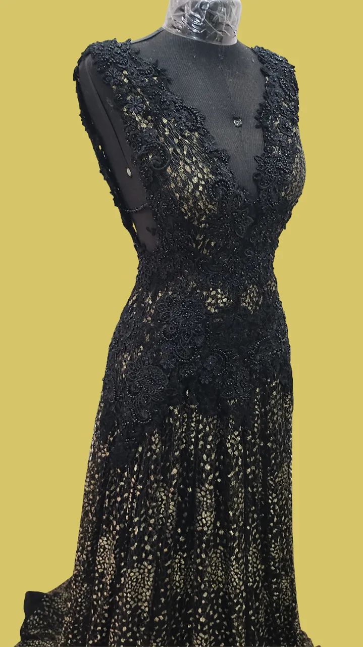 Vestido em renda e tela  - Foto 2
