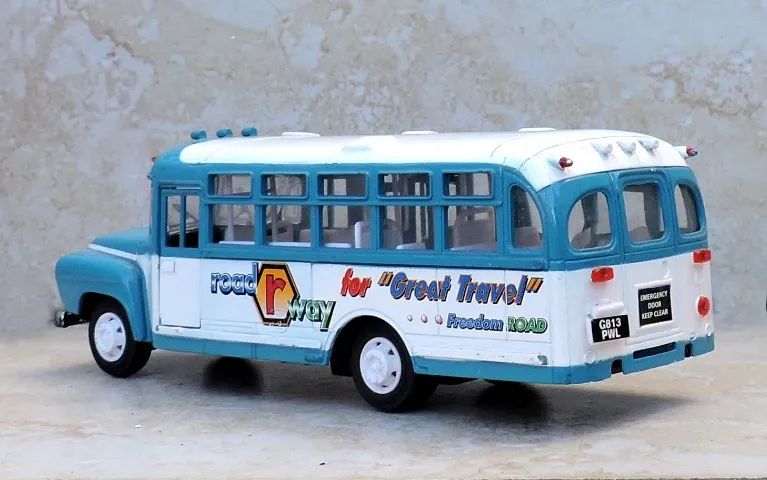 Miniatura de ônibus (modelo antigo) saica - ver descrição - Foto 2