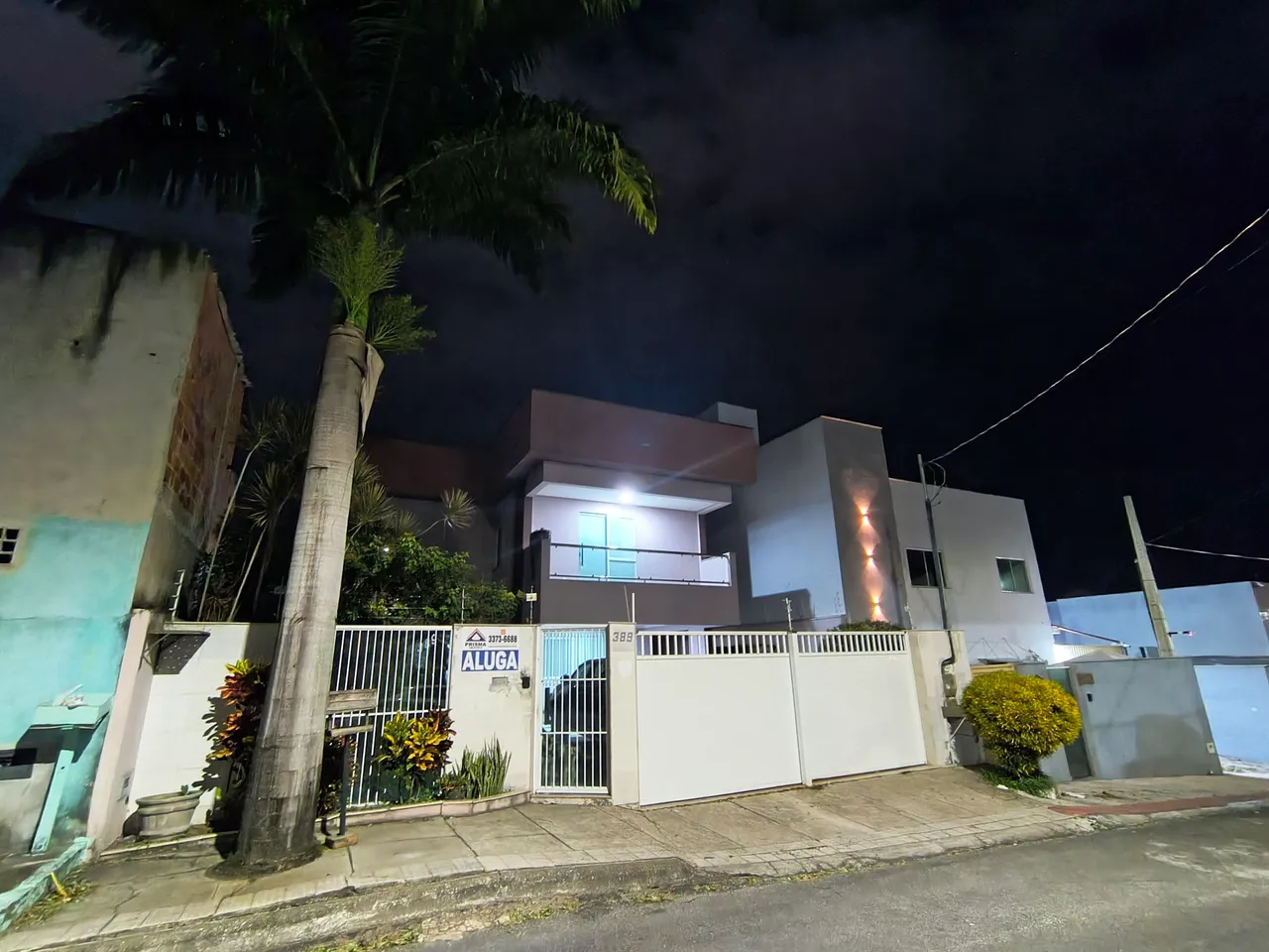Alugo duplex familiar c/piscina