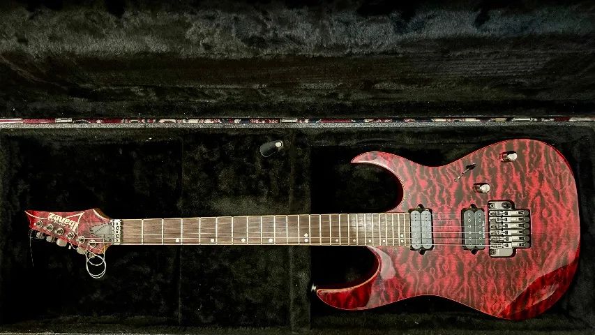 ギター Ibanez RG920 premium Guitarra Ibanez Premium Rg920QMZ Vermelha com case - Instrumentos